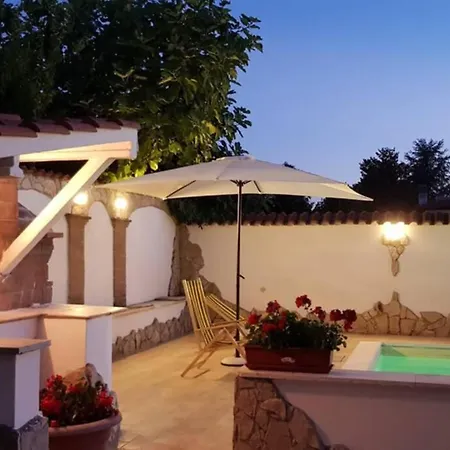 Lella Villa Ardea